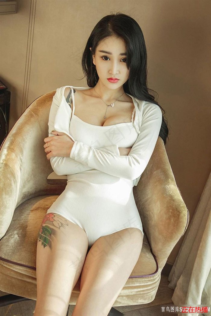 少女哔哩哔哩高清在线观看 · 中国轰炸机 精彩合辑